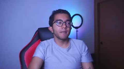 SAMUEL THOMPSON online show from February 23, 6:31 pm