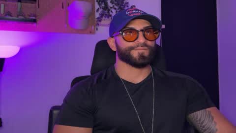 Sam Dornan online show from March 31, 2:35 am