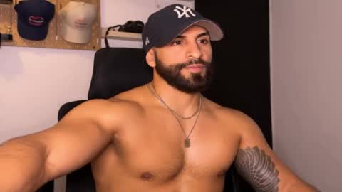 Sam Dornan online show from February 18, 1:04 am