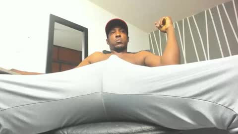 Snapshot of samir_blackdick chatting on February 18, 11:08 pm samir online show from February 18, 11:08 pm