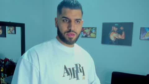 Snapshot of samir_hazard chatting on January 7, 10:19 pm samir_hazard online show from January 7, 10:19 pm