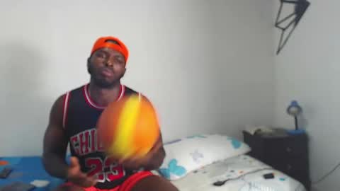 Snapshot of samsondauda chatting on January 23, 2:12 am samson dauda online show from January 23, 2:12 am