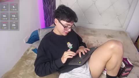 Snapshot of samu_foxxx chatting on October 14, 9:00 pm SAMU online show from October 14, 9:00 pm
