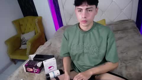 Snapshot of samu_foxxx chatting on September 29, 9:21 pm SAMU online show from September 29, 9:21 pm