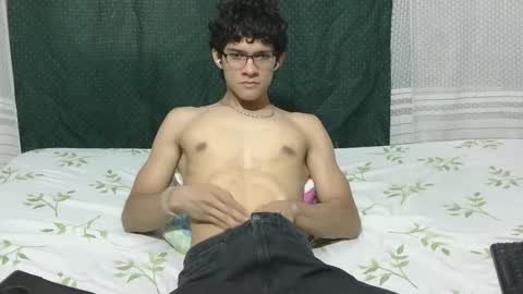 samuel_hills_ii online show from February 23, 12:40 pm