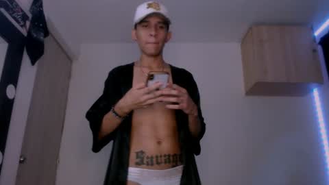 Snapshot of samuel_suarez chatting on January 15, 3:33 am online show from January 15, 3:33 am