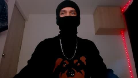 Snapshot of samuel_suarez chatting on January 23, 3:37 am online show from January 23, 3:37 am