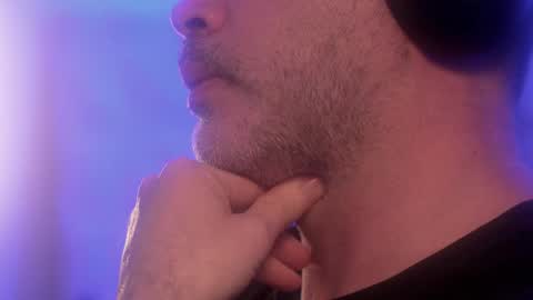 Sanders online show from November 3, 3:54 am