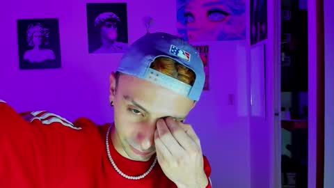 Santi online show from November 16, 4:03 am