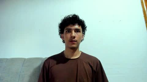santi_twink19 online show from June 13, 11:19 am