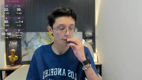 Snapshot of santiago_russo18 chatting on October 12, 1:49 pm santiago_russo18 online show from October 12, 1:49 pm