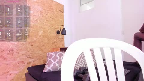 Snapshot of santiblack7 chatting on September 20, 6:52 pm Santi online show from September 20, 6:52 pm