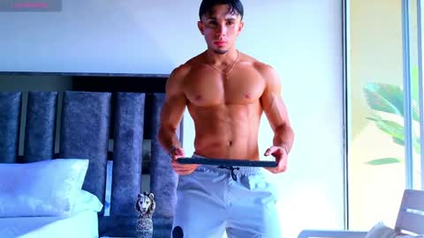 Santiago Seans online show from April 23, 2:08 pm