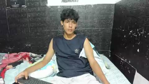 santos online show from June 12, 4:00 am