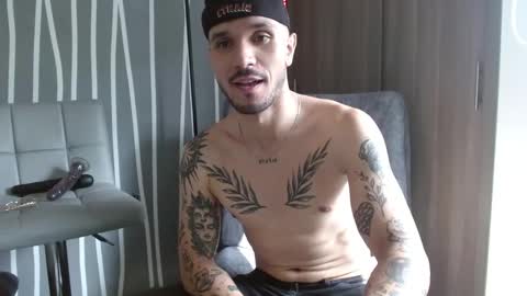 Santy Torres online show from February 25, 2:29 pm