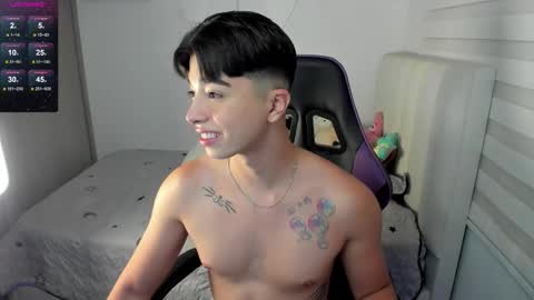 Mr. Santiago online show from November 11, 1:38 pm