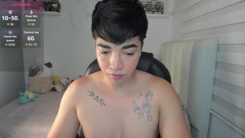 Mr. Santiago online show from July 25, 2:14 pm