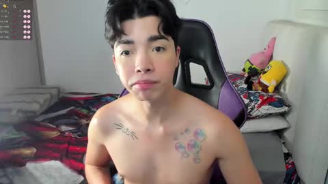 Snapshot of santy7u7 chatting on February 11, 1:30 pm Mr. Santiago online show from February 11, 1:30 pm