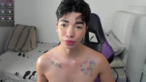 Snapshot of santy7u7 chatting on February 2, 1:30 pm Mr. Santiago online show from February 2, 1:30 pm