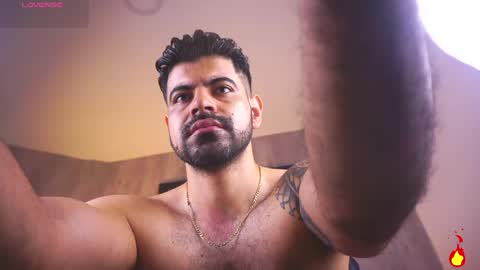santiago online show from June 8, 11:11 am
