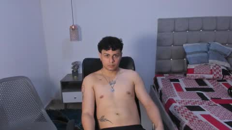 santy_stump online show from March 22, 9:42 pm