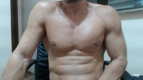 Snapshot of saradorj92 chatting on February 6, 7:56 am saradorj92 online show from February 6, 7:56 am