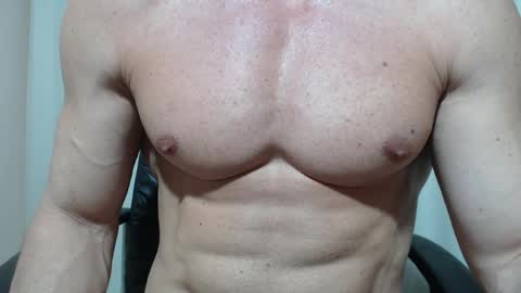 saradorj92 online show from April 4, 3:25 am