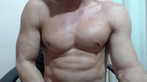 saradorj92 online show from February 22, 8:16 am