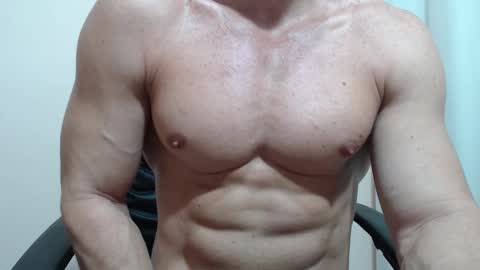 saradorj92 online show from February 15, 1:45 am