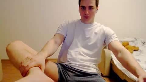 Snapshot of sasha_calvin chatting on January 1, 7:32 pm sasha_calvin online show from January 1, 7:32 pm