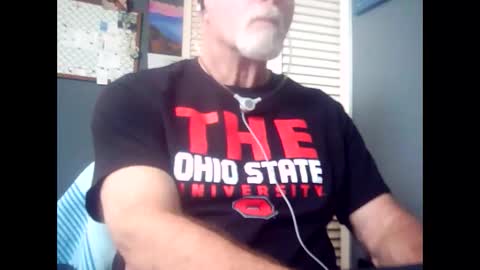 Snapshot of satyr64 chatting on October 18, 1:27 pm satyr64 online show from October 18, 1:27 pm