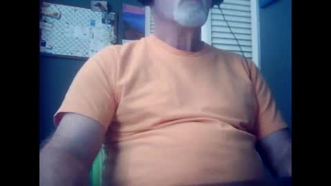 Snapshot of satyr64 chatting on October 14, 5:09 pm satyr64 online show from October 14, 5:09 pm