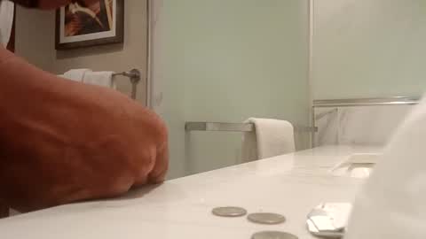 ElVergone online show from September 30, 12:20 pm