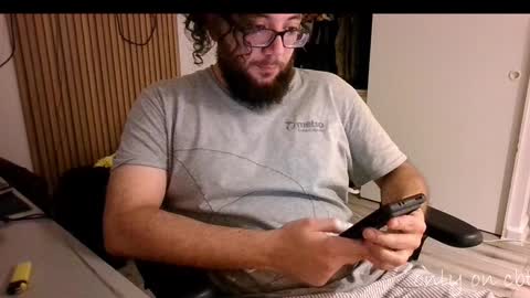 Snapshot of saucybonjo chatting on January 4, 2:35 am Ben online show from January 4, 2:35 am