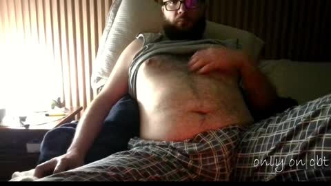 Snapshot of saucybonjo chatting on December 10, 1:40 am Ben online show from December 10, 1:40 am