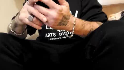 sayhi2mylilguy online show from November 19, 2:22 am