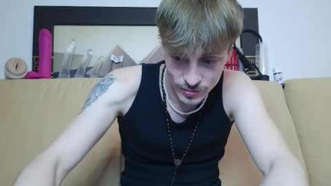 Mike online show from February 18, 7:54 pm