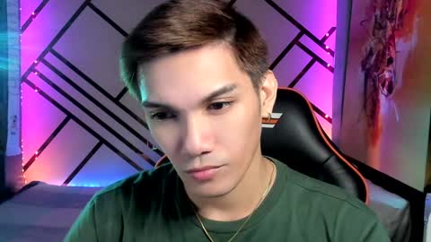 Snapshot of scorphoenix chatting on December 21, 8:10 pm Not Angelo online show from December 21, 8:10 pm