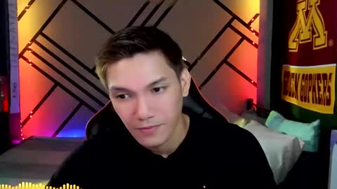 Snapshot of scorphoenix chatting on December 9, 9:01 pm Not Angelo online show from December 9, 9:01 pm