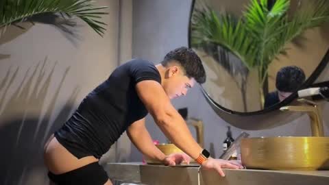 Andrew Flintt online show from April 22, 11:31 pm