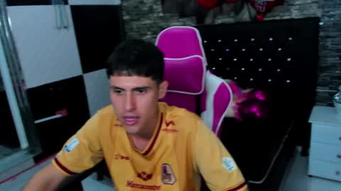 Snapshot of scott_fosterx chatting on September 14, 1:02 pm scott fosterx online show from September 14, 1:02 pm