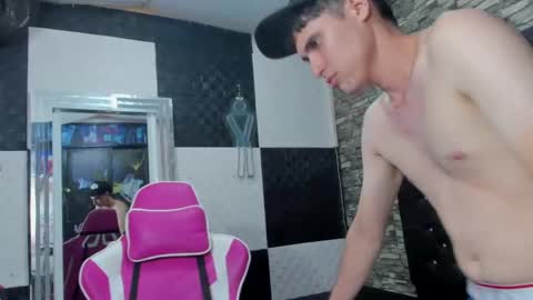 Snapshot of scott_fosterx chatting on September 20, 1:44 pm scott fosterx online show from September 20, 1:44 pm