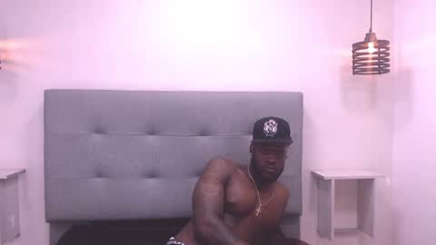Snapshot of scottdamar chatting on October 10, 2:27 am Damar online show from October 10, 2:27 am