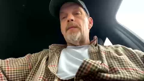 Snapshot of scottj603603 chatting on October 13, 4:02 pm scottj603603 online show from October 13, 4:02 pm