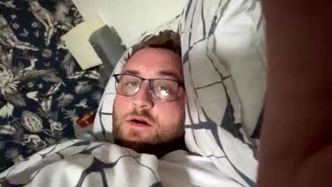 Snapshot of scousegay4 chatting on October 12, 9:14 am StraightScouse online show from October 12, 9:14 am
