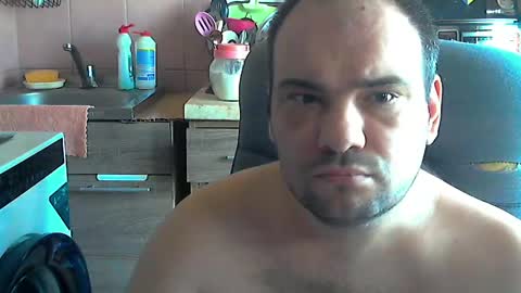 scuban87 online show from June 8, 5:52 am