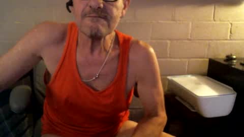 Snapshot of sdh69 chatting on September 14, 12:29 pm eating pussy sucking dick online show from September 14, 12:29 pm
