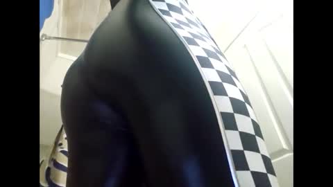 Snapshot of sdraftt45 chatting on February 16, 2:00 am Arin online show from February 16, 2:00 am