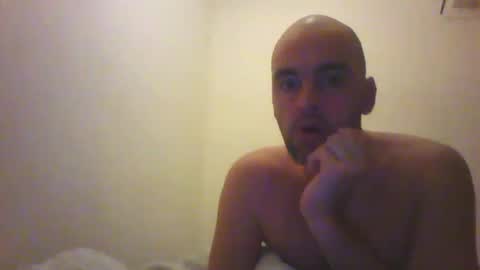 Snapshot of sean20775 chatting on October 22, 2:37 am Sean online show from October 22, 2:37 am
