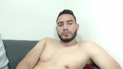 Snapshot of seank_noszka chatting on January 8, 1:41 pm seank_noszka online show from January 8, 1:41 pm